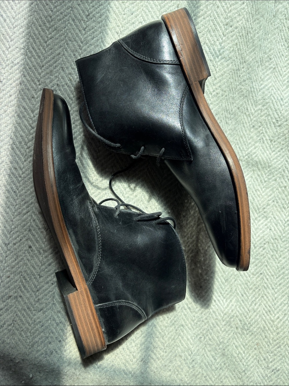 Men's Black Leather Chukka Boots with Stacked Brown Sole